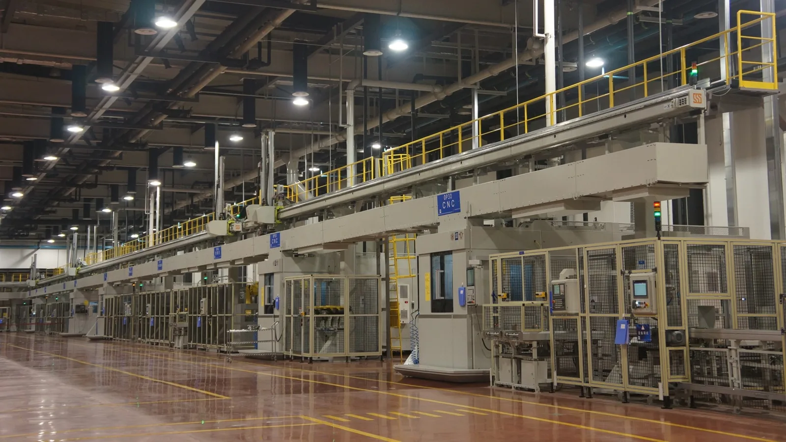 Shanghai Lingang engine cylinder head and transmission valve plate flexible production line