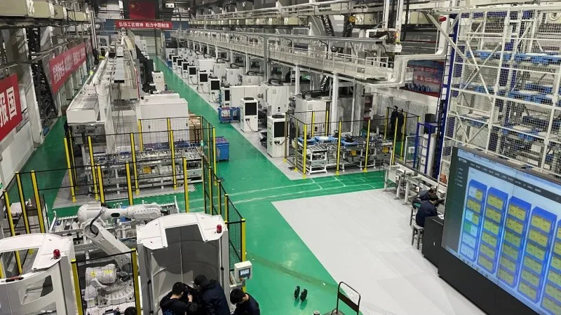Digital flexible production line for aerospace complex structural parts